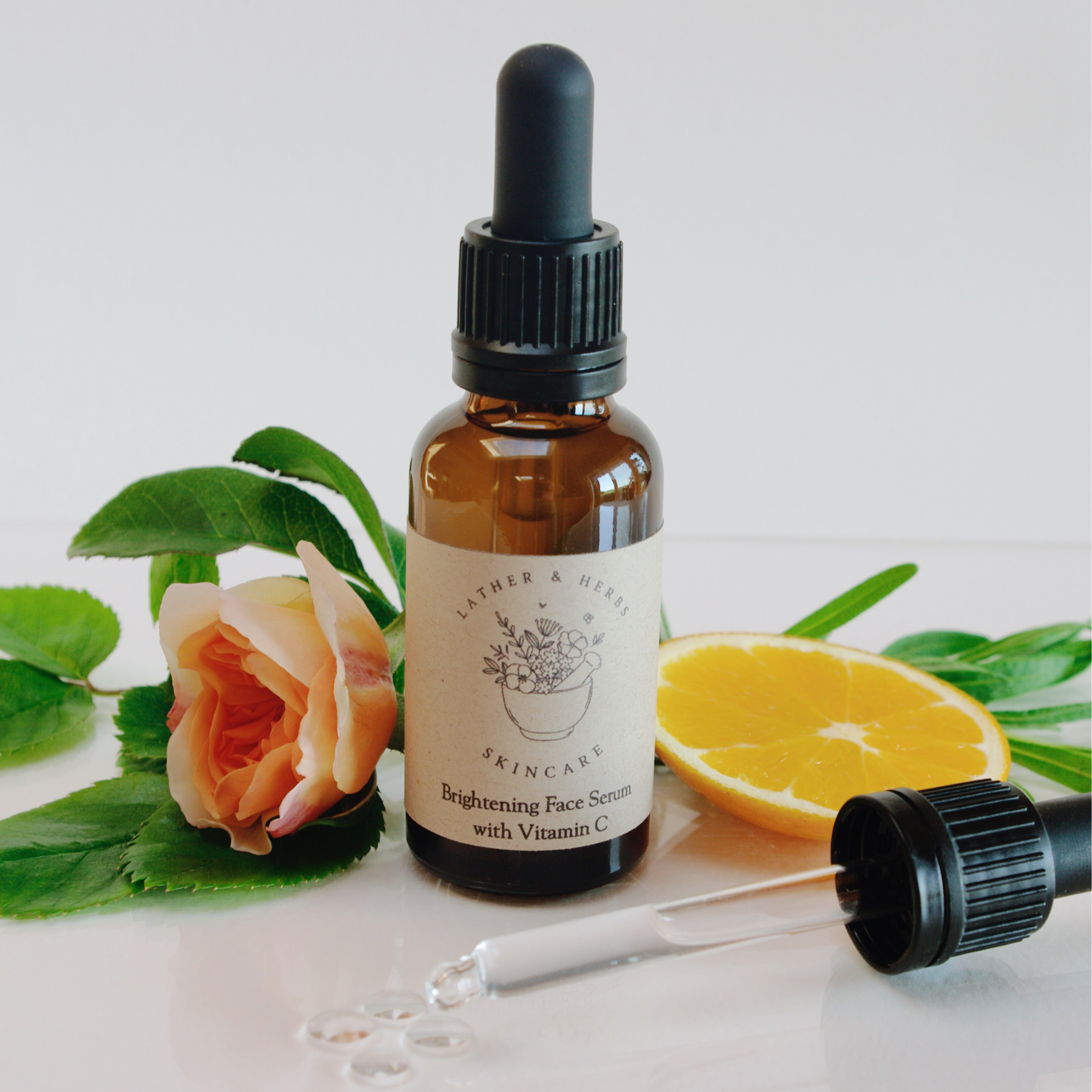 Sérum Éclat Visage — Vitamine C, Niacinamide & Eau de Rose